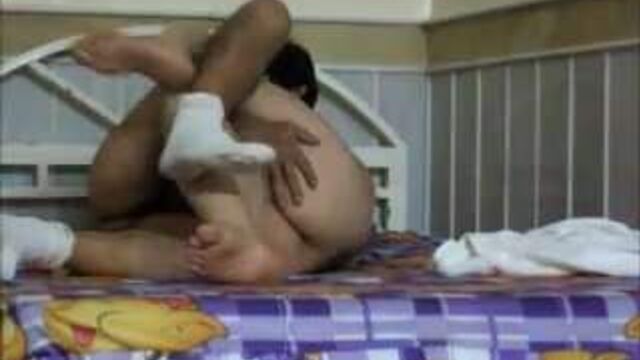 Quan quai tren giuong.mp4