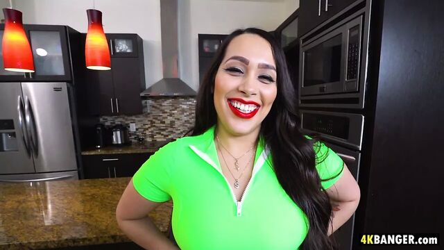 Alycia Starr Spreading Her Big Ass In Front Of BBC Ricky