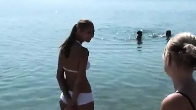 Zwei Paare im Urlaub