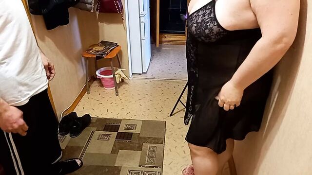 Came to a friend and fucked his wife in the mouth