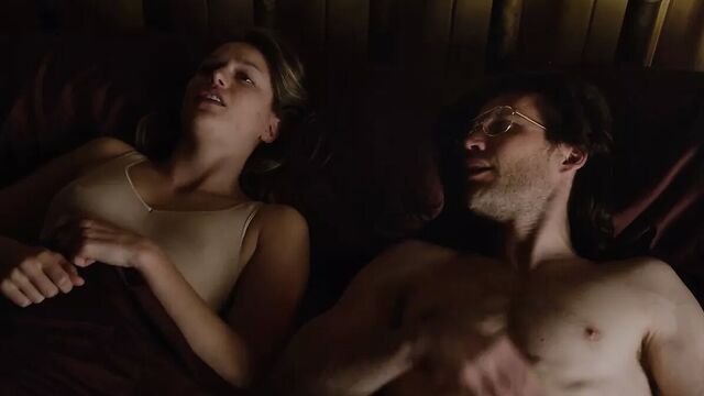 Melissa Benoist - Waco E02