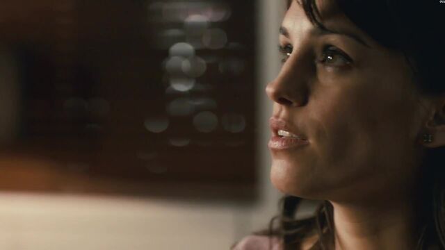 Amy Jo Johnson - Flashpoint S04E01
