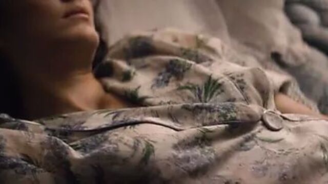 Marion Cotillard - Mal de Pierres