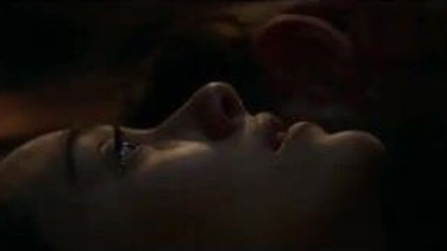 Emmy Rossum in Shameless - 3 - 2