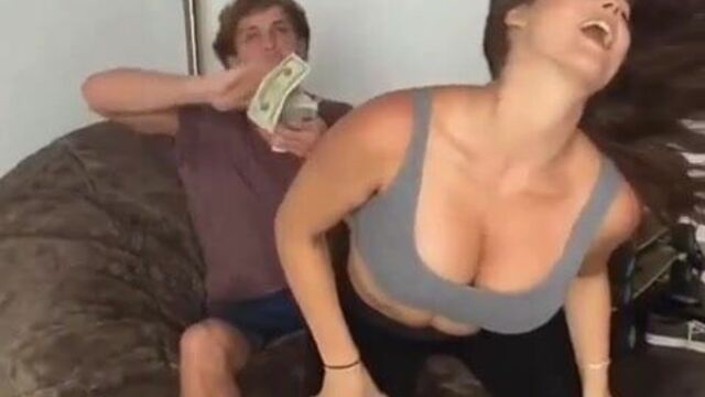 Sexy Hot Busty Amanda Cerny Cleavage - Wow