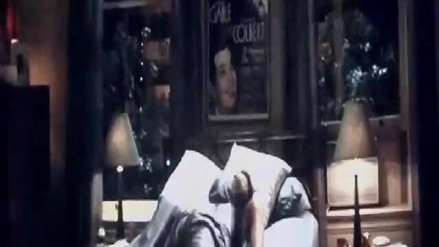 Mila Kunis - Friends With Benefits