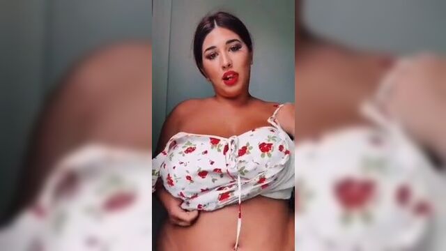 NATALIA LOZANO HUGE BOOBS (NATCURVYLICIOUS)
