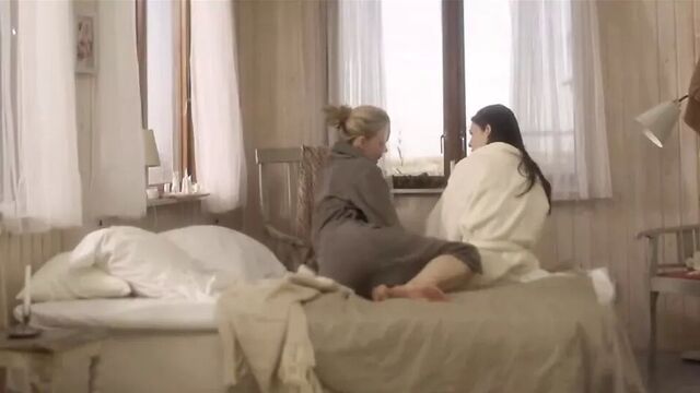 Ruth Vega Fernandez - Kiss me