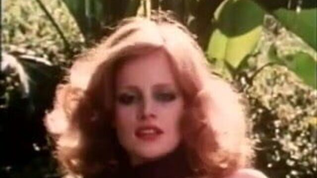 Lisa De Leeuw & Victoria Knoll