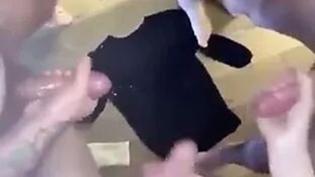 Jerk off Circle with much Cum