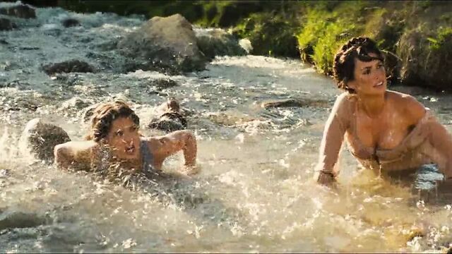 Penelope Cruz y Salma Hayek - ''Bandidas''