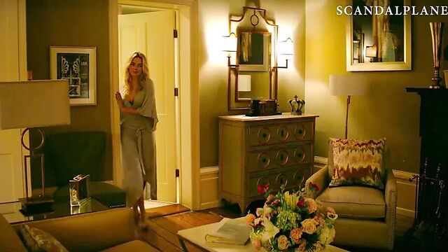 Margot Robbie Nude Tits In 'Focus' On ScandalPlanetCom