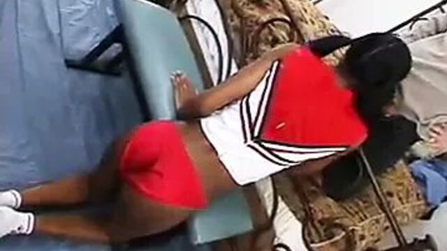 Big booty ebony cheerleader get's fucked