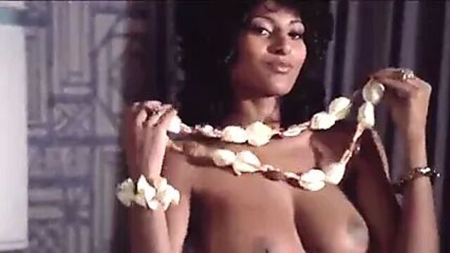 Pam Grier Coffy compilation (Short)